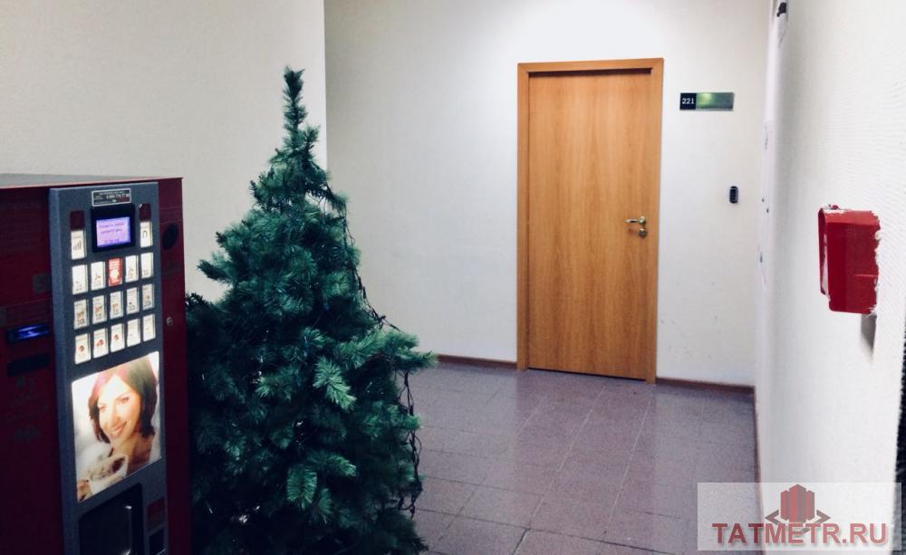 Коммерческая / Аренда / Офисы, Казань, Спартаковская улица, 25 000 Аренда помещения в торгово офисном комплексе 'Караван' Торгово-офисный комплекс 'КАРАВАН' находится в ядре... - 1