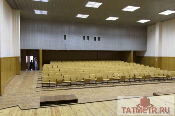 Коммерческая / Аренда / Офисы, Казань, Дементьева улица, 80 000 Сдается в аренду, помещение (Бывший лицей №123), по адресу Дементьева 39. Общая площадь 200м². Вся инфраструктура... - 2