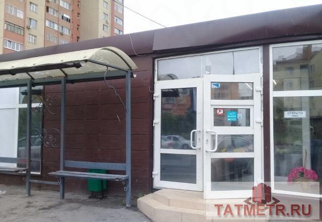 Коммерческая / Аренда / Торговые помещения, Казань, Чистопольская улица, 22 000 Остановочный павильон,первая линия,коммунальные услуги по электросчётчику,торг. Супер проходимость! - 2