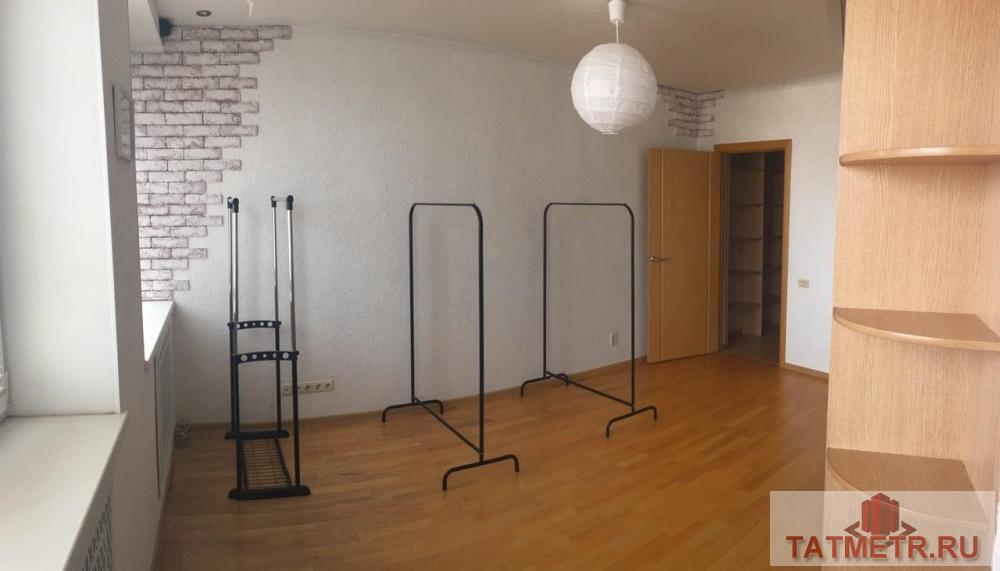 Аренда / Квартиры, Казань, Фатыха Амирхана улица, 20 000 Новый дом. Видеонаблюдение. Шлагбаум. Просторная квартира с дизайнерским евроремонтом. Использованы дорогие и... - 7