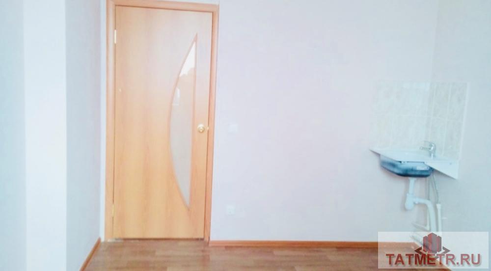 Продажа / Квартиры, Казань, Оренбургский тракт, 2 250 000 Выставлена на продажу 2-хкомнатная квартира с ремонтом, санузел в кафеле, окна пластиковые, новая сантехника,... - 3