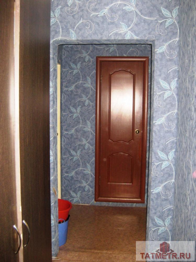 Продажа / Комнаты, Казань, Чишмяле улица, 1 090 000 Продается комната с добротным ремонтом и балконом в достойной 4к-квартире на 2/10 этаже панельного дома 1992г... - 2
