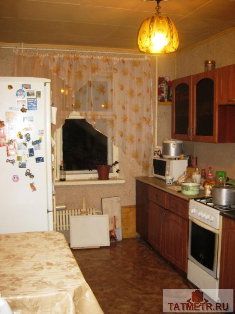Продажа / Комнаты, Казань, Чишмяле улица, 1 090 000 Продается комната с добротным ремонтом и балконом в достойной 4к-квартире на 2/10 этаже панельного дома 1992г... - 3