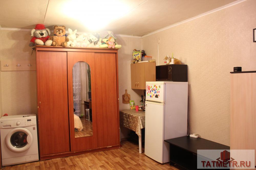 Продажа / Комнаты, Казань, Маршала Чуйкова улица, 1 060 000 Продается просторная комната на 9/9 этажного кирпичного дома по адресу: г.Казань,ул. Чуйкова,д.27. Площадь комнаты:... - 2