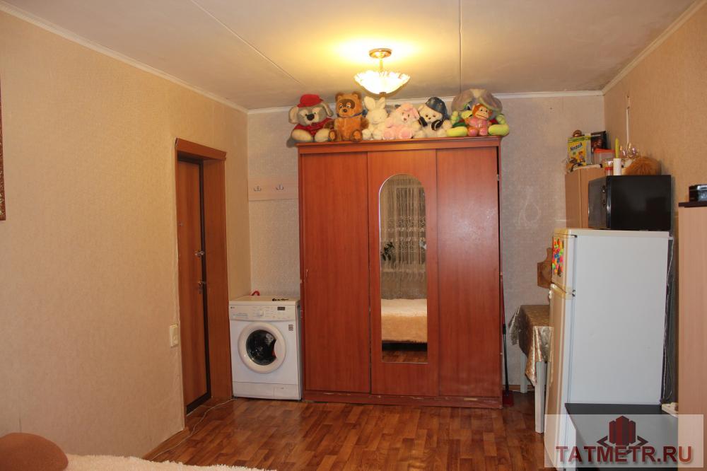 Продажа / Комнаты, Казань, Маршала Чуйкова улица, 1 060 000 Продается просторная комната на 9/9 этажного кирпичного дома по адресу: г.Казань,ул. Чуйкова,д.27. Площадь комнаты:... - 4