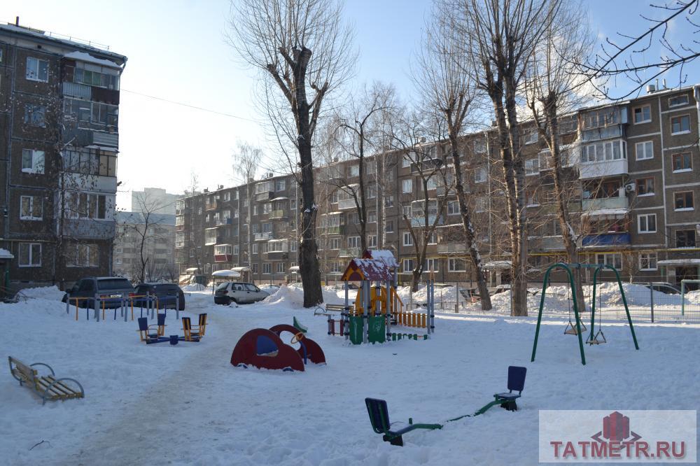 Продажа / Квартиры, Казань, Назарбаева улица, 2 430 000 Вахитовский район, ул. Назарбаева 70. Продается 2-х комнатная квартира общей площадью 42,7 кв.метра на 2-ом этаже... - 1