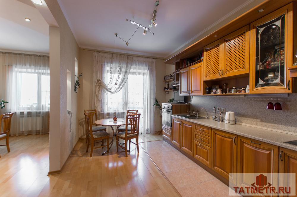 Продажа / Квартиры, Казань, малая Красная улица, 21 990 000 Казань. Вахитовский район. ул. Малая Красная, дом 13. Продается шикарная 3-х к¬омнатная квартира бизнес-класса в... - 8