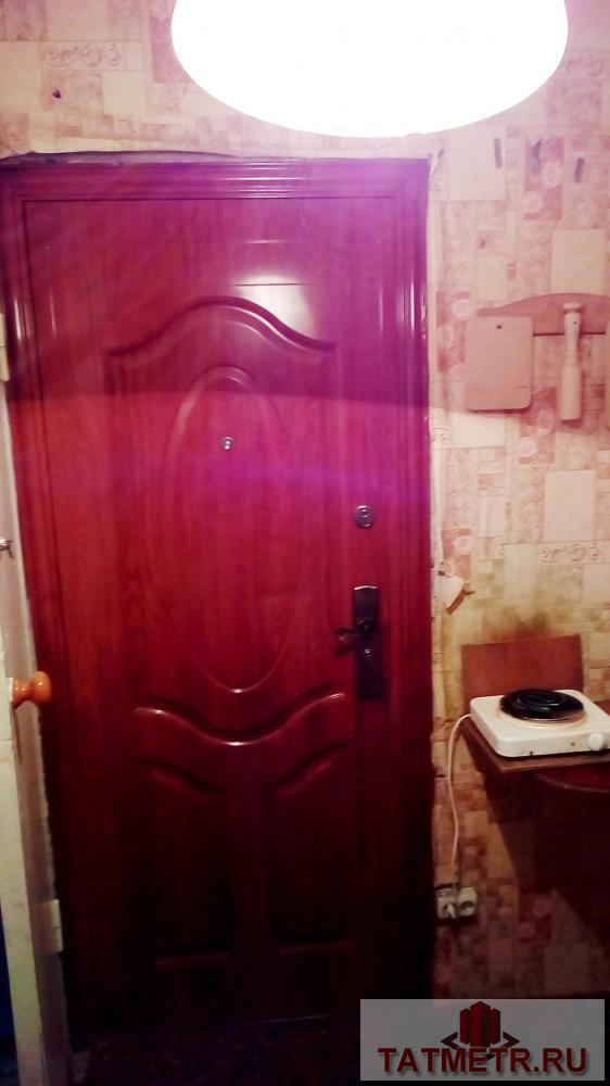 Продажа / Комнаты, Зеленодольск, Комарова улица, 444 000 г. Зеленодольск, Мирный, ул. Комарова, д. 6А. Продается комната в двухкомнатном блоке, общей площадью 11 кв.м....