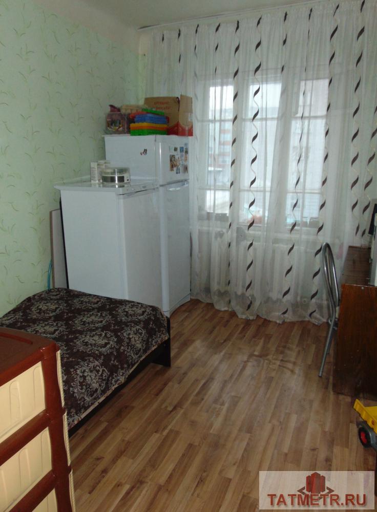 Продажа / Комнаты, Зеленодольск, Комсомольская улица, 900 000 г. Зеленодольск, город,ул. Комсомольская, д. 24. В самом центре города продаются две изолированные комнаты,... - 2