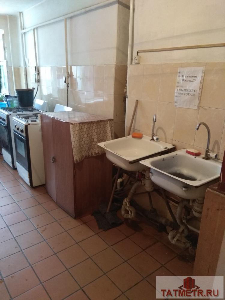 Продажа / Комнаты, Казань, Шуртыгина улица, 760 000 Продаётся комната 14 кв.м. Имеет статус Квартиры. В отличном состоянии, натяжной потолок, новые обои. Остается вся... - 3
