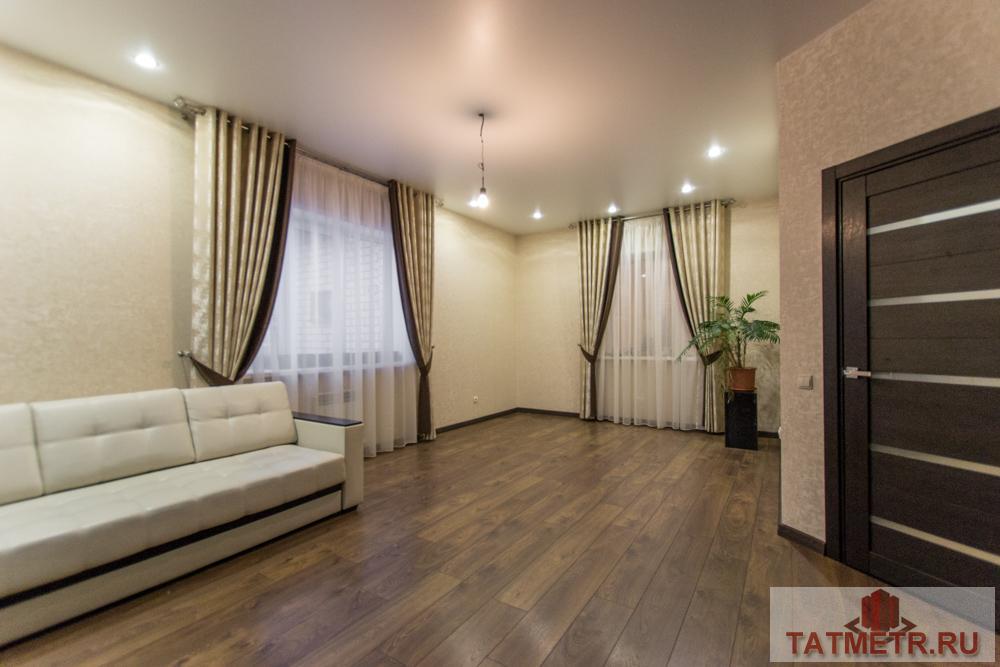 Продажа / Дома и коттеджи, Казань, Профсоюзная улица, 8 690 000 Продам шикарный двухэтажный коттедж с приусадебным участком . Дом построен в 2014 году из кирпича, полностью утеплен.... - 11