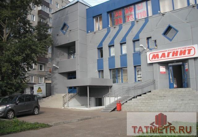 Коммерческая / Аренда / Торговые помещения, Казань, Ямашева проспект, 95 000 Сдается помещение под магазин ,офис и др. Находится на первой линии от дороги . Высокий цокольный этаж ,два... - 3