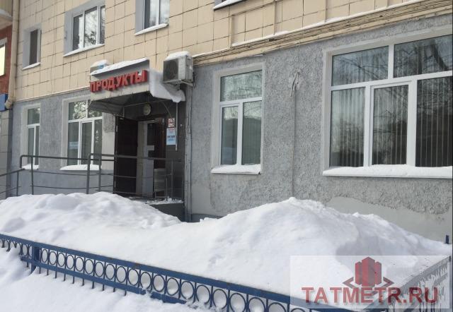 Коммерческая / Аренда / Офисы, Казань, Короленко улица, 46 000 Сдаётся помещение на первом этаже с отдельным входом,на первой линии от дороги,есть кармашек для стоянки...