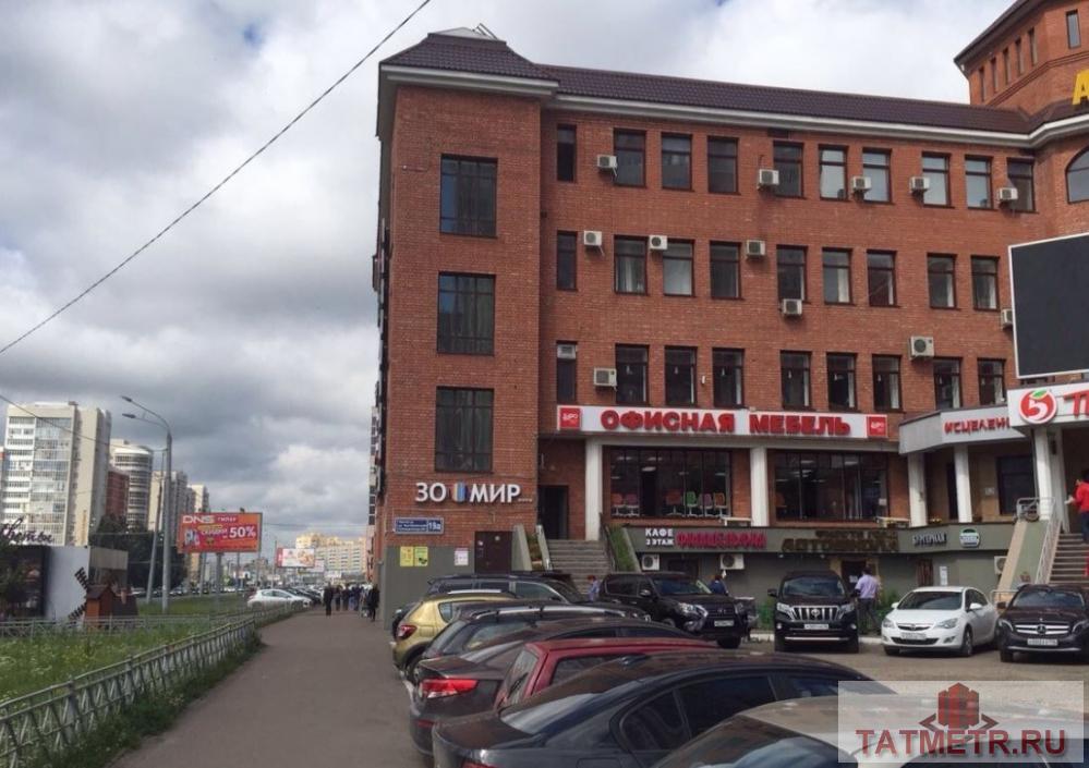 Коммерческая / Продажа / Торговые помещения, Казань, Чистопольская улица, 33 200 000 Продам помещение свободного назначения 231,7 кв.м. в Торгово-Административном центре Арго, на первом этаже, с двумя... - 2