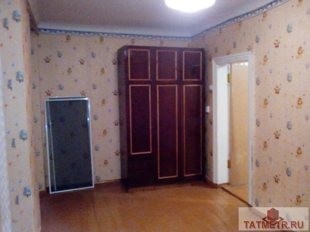 Продажа / Квартиры, Зеленодольск, Комсомольская улица, 759 000 Отличные две комнаты в г. Зеленодольск в коммунальной квартире. Комнаты просторные, уютные с хорошим ремонтом. Окна... - 3