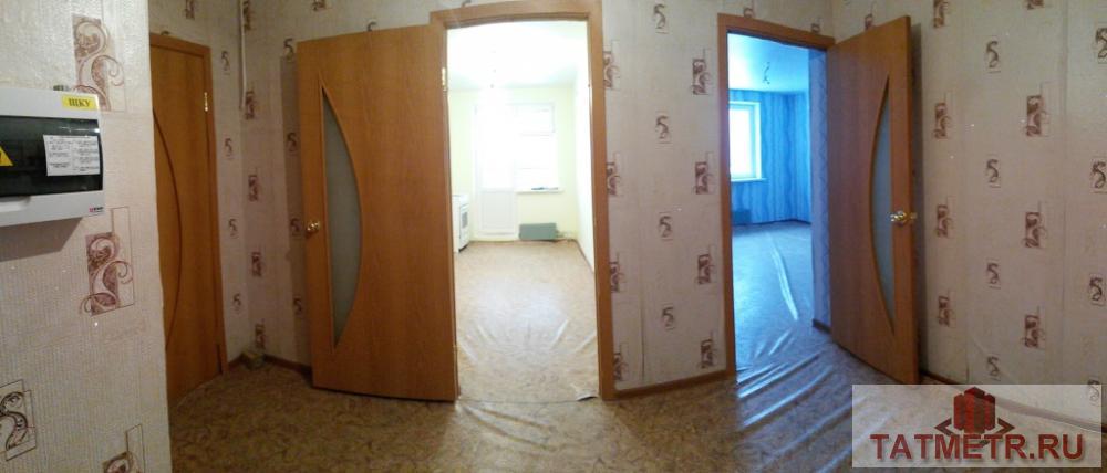 Продажа / Квартиры, Зеленодольск, Королева улица, 2 000 000 Хорошая, светлая квартира в г. Зеленодольск на высоком первом этаже. Зал 16.3 кв.м, кухня 10.2 кв.м, просторная... - 2