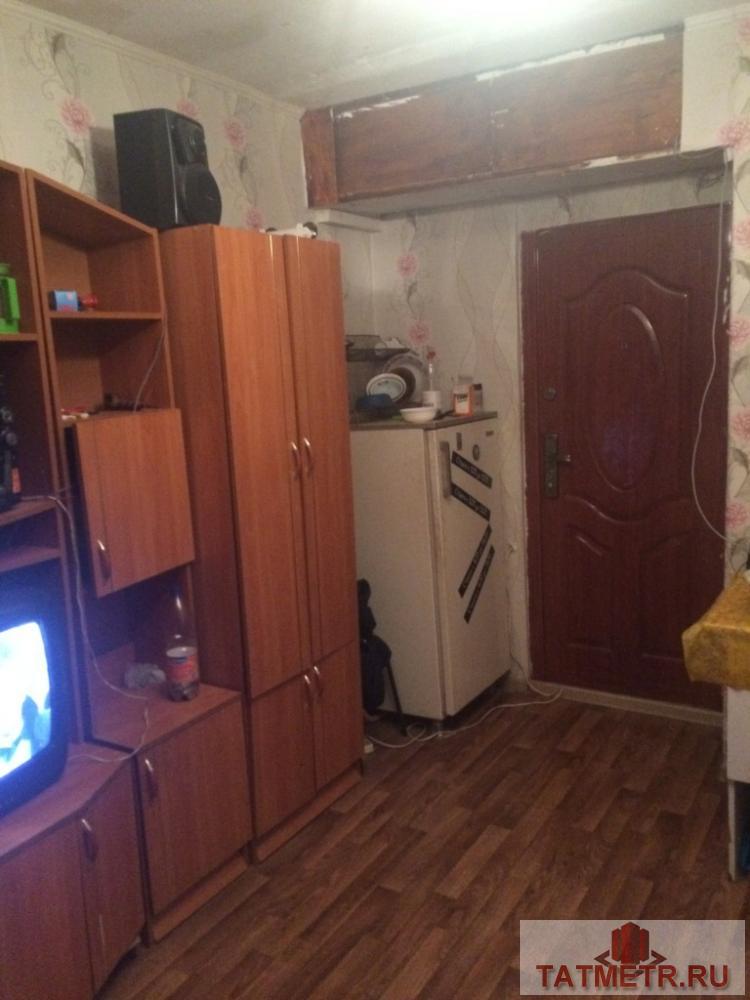 Продажа / Комнаты, Зеленодольск, Комарова улица, 450 000 Отличная комната в г. Зеленодольск. Комната светлая, тёплая, в хорошем состоянии. Места общего пользования чистые,... - 1