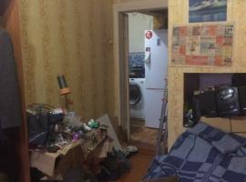 Хорошая трехкомнатная квартира в самом центре пгт. Васильево....