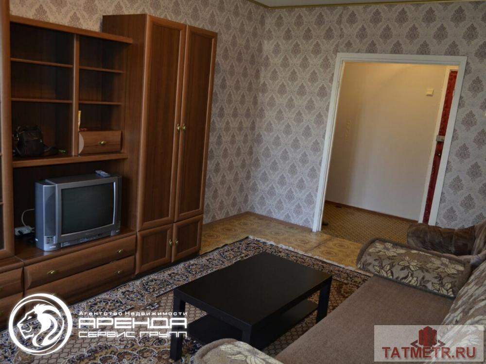 Аренда / Квартиры, Набережные Челны, 10 000 Адрес: 40/11 новый город. 2-х комнатная квартира. Площадь кв. 54м. 5/9 этаж. Хорошее состояние. Балкон 6... - 1