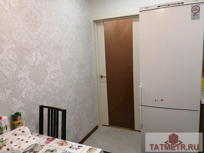 Продажа / Квартиры, Казань, Маршала Чуйкова улица, 3 700 000 Квартира формата 1 плюс с отдельной спальной зоной. выход на лоджию из гостиной.Лоджия застеклена и обшита деревянной... - 1