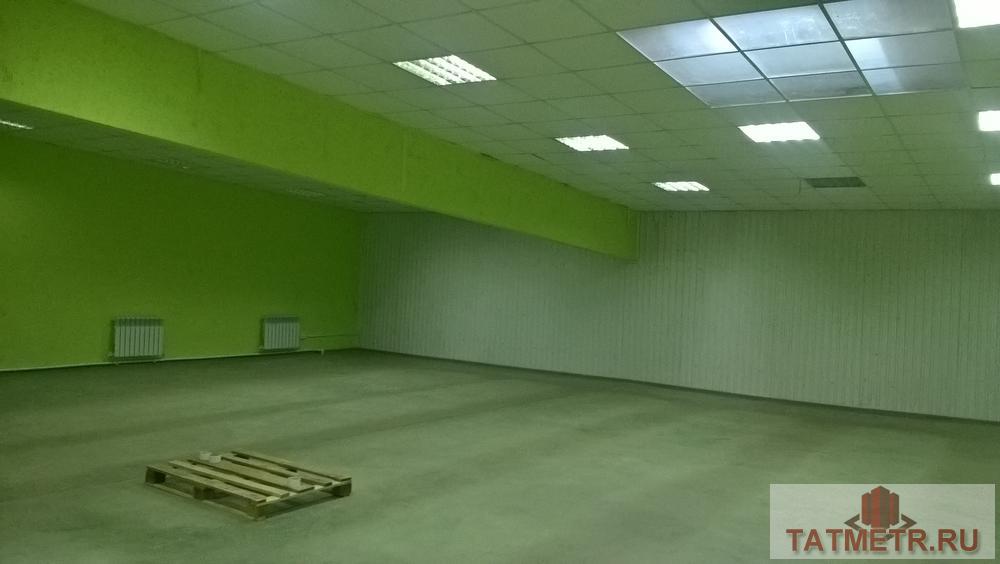Коммерческая / Продажа / Торговые помещения, Казань, Гвардейская улица, 68 800 Сдаются торговые площади 160 кв.м. по ул.Гвардейская ,остановка 'Сады'.Удобная транспортная развязка,первая... - 1