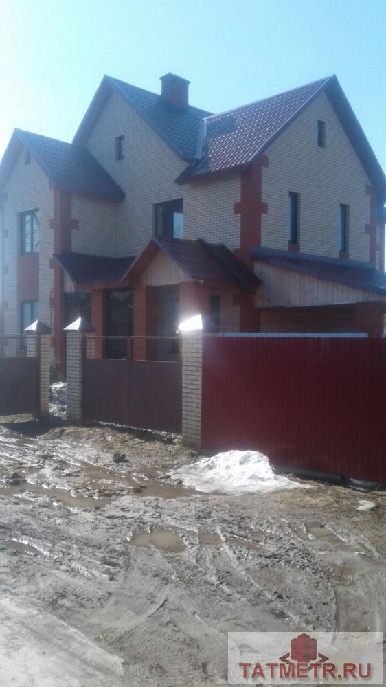 Продажа / Дома и коттеджи, Казань, Кирпичная улица, 5 700 000 Продаю шикарный загородный ДОМ У Леса в Белое Безводное по улице Кирпичная. В десяти километрах от Раифского...