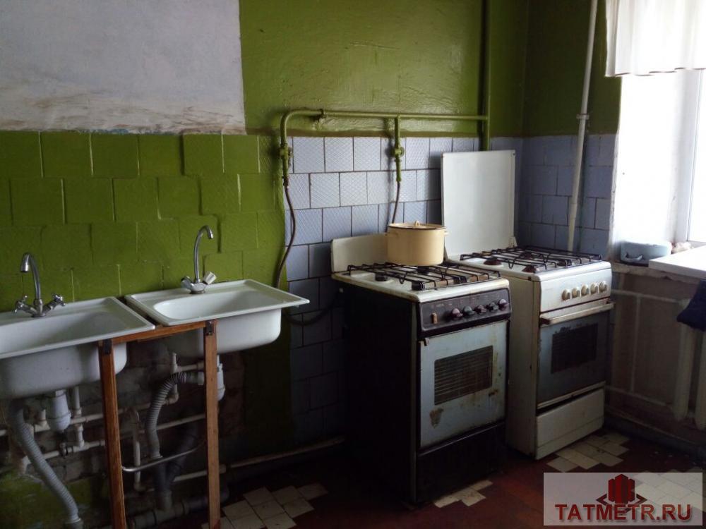 Продажа / Комнаты, Казань, Победы проспект, 800 000 Комната в общежитии блочного типа на 2/9 этаже(десятый этаж полноценный технический). Дом кирпичный, был капитальный... - 3