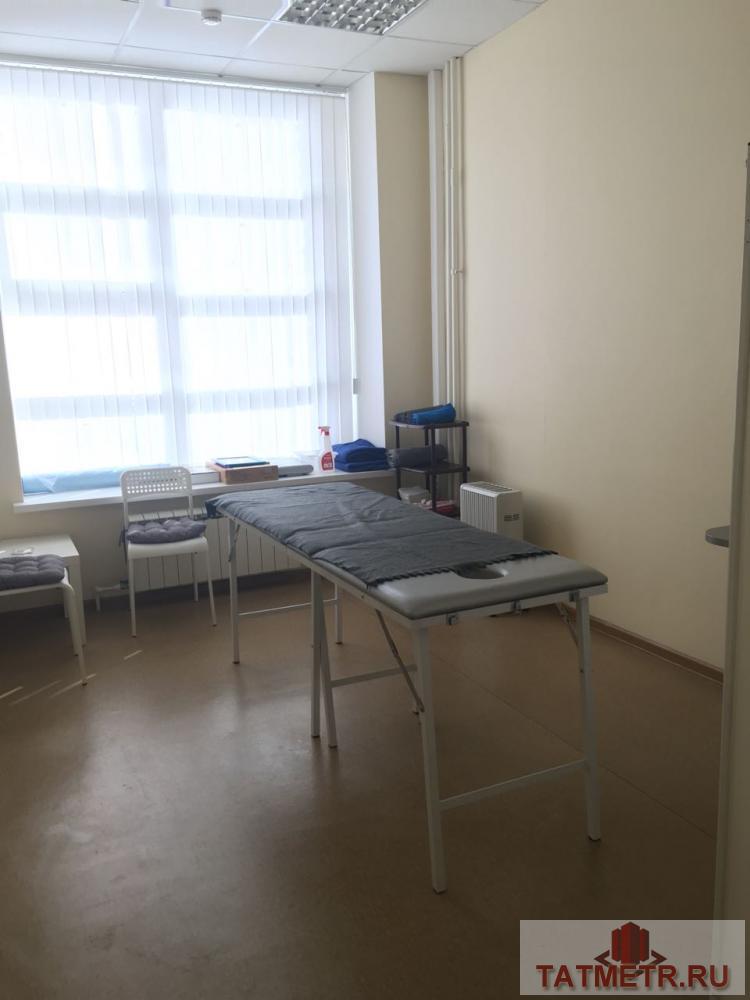 Коммерческая / Продажа / Офисы, Казань, Адоратского улица, 65 000 Представляем Вашему вниманию помещение свободного назначения с хорошим ремонтом, удобной планировкой, расположенное... - 1