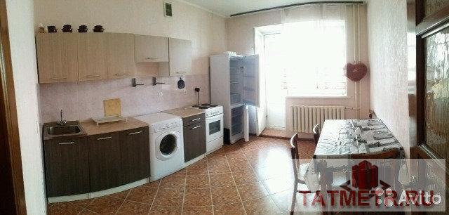 Продажа / Квартиры, Казань, Маршала Чуйкова улица, 3 700 000 Продаю квартиру. В коридоре и на кухне плитка, в комнате ковролин. Большая лоджия. Все остальное видно на фото.... - 15