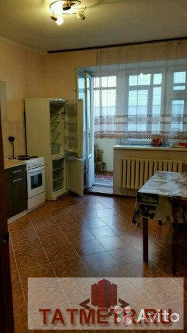 Продажа / Квартиры, Казань, Маршала Чуйкова улица, 3 700 000 Продаю квартиру. В коридоре и на кухне плитка, в комнате ковролин. Большая лоджия. Все остальное видно на фото.... - 2