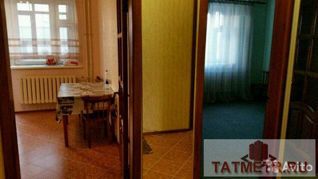 Продажа / Квартиры, Казань, Маршала Чуйкова улица, 3 700 000 Продаю квартиру. В коридоре и на кухне плитка, в комнате ковролин. Большая лоджия. Все остальное видно на фото.... - 3