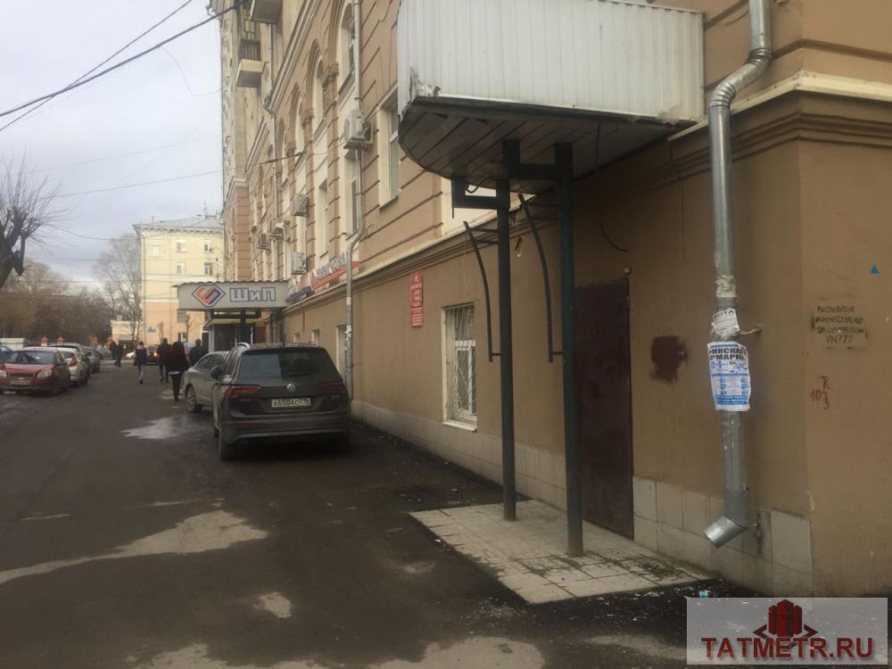Коммерческая / Продажа / Офисы, Казань, Декабристов улица, 39 000 Представляем Вашему вниманию помещение свободного назначения, расположенное на 1 этаже жилого дома. 1 линия. Общая...