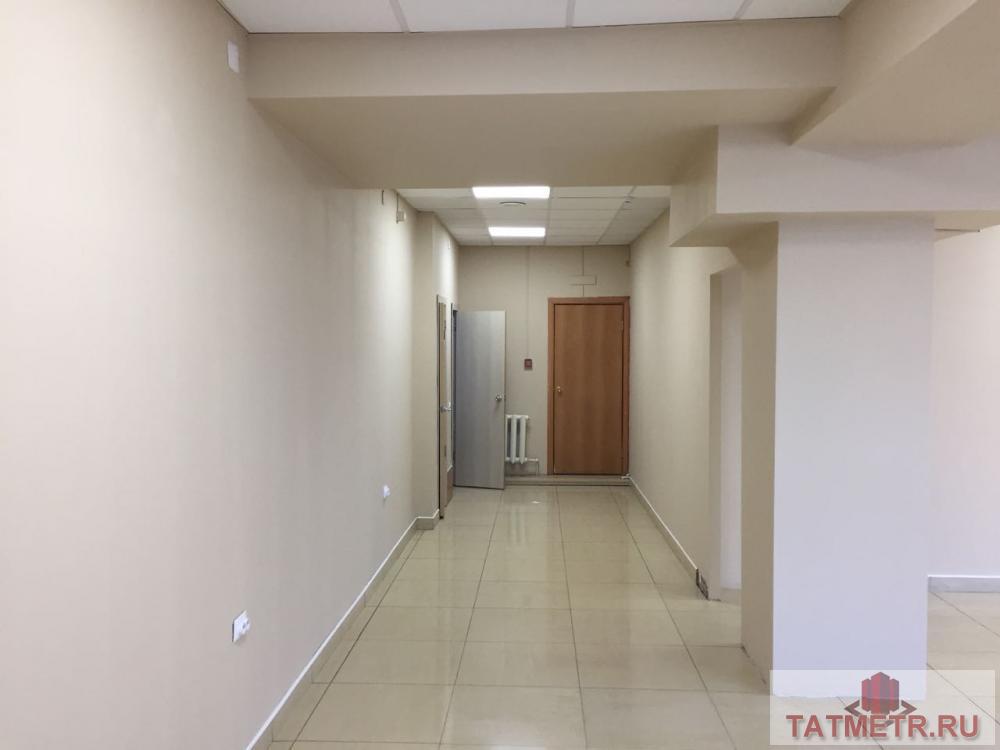 Коммерческая / Продажа / Офисы, Казань, Кул Гали улица, 80 000 Представляем Вашему вниманию помещение свободного назначения, размещенное на 1 этаже административного здания с... - 4