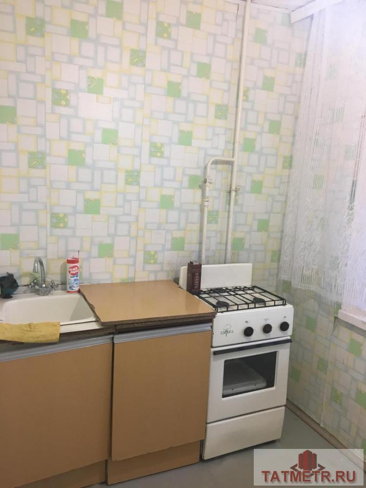 Продажа / Квартиры, Казань, Адоратского улица, 2 449 000 Нового хозяина ждет просторная квартира, в Ново-Савиновском р-не г. Казани! О ДОМЕ: -9-этажный дом -спокойный двор... - 2