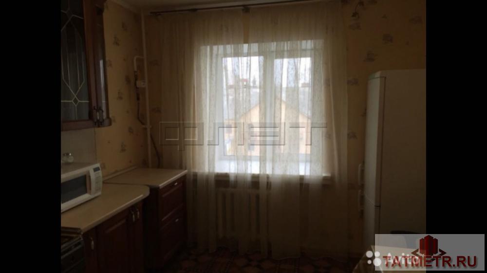 Аренда / Квартиры, Казань, Аделя Кутуя улица, 35 000 Сдается чистая 3-комнатная квартира в кирпичном доме. Рядом с домом расположены детская площадка, сквер, аптека,... - 1