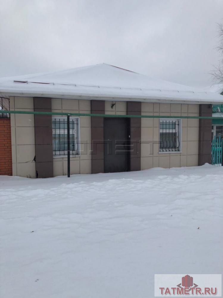 Коммерческая / Аренда / Офисы, Казань, Залесная улица, 40 000 Сдается в аренду помещение, на первой линии трассы Зеленодольск-Казань. На въезде в жилой массив. В новом строящемся...
