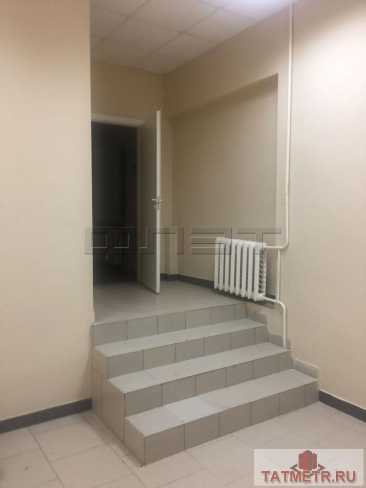 Коммерческая / Аренда / Офисы, Казань, Короленко улица, 115 000 Сдается в аренду помещение на ул.Короленко 35 1-й этаж, жилого дома, витражный фасад. Выполнен базовый ремонт,... - 8