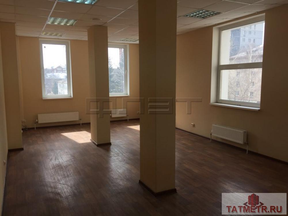Коммерческая / Аренда / Офисы, Казань, Сибирский тракт, 35 000 Сдаём в аренду помещение площадью 46,37 кв/м. под офис, в торгово-офисном центре 'Дружба' (Сибирский тракт, 13). ТОЦ...