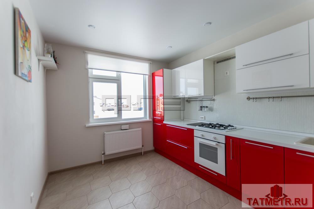 Продажа / Квартиры, Казань, Квартал 4 улица, 2 330 000 Продаётся отличная квартира с новым, качественным ремонтом в экологически чистом районе, в 7 км от Казани. ЖК Светлый... - 1