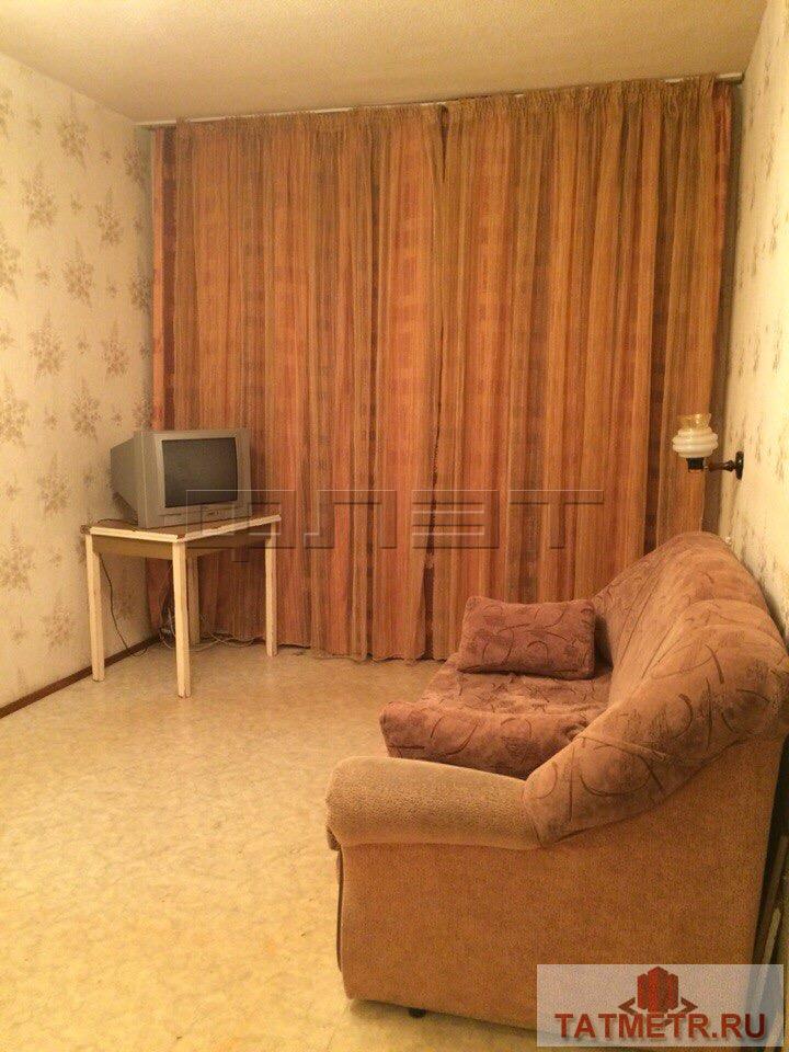 Ново-Савиновский район, Октябрьская 32. Квартира находится на 1 этаже 5 этажного кирпичного дома. Санузел в кафеле,... - 1