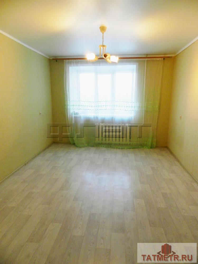 Продажа / Комнаты, Казань, Братьев Касимовых улица, 1 090 000 В Приволжском районе Казани продается уютная комната в кирпичном доме. В комнате 18, 5 кв.м сделан косметический...