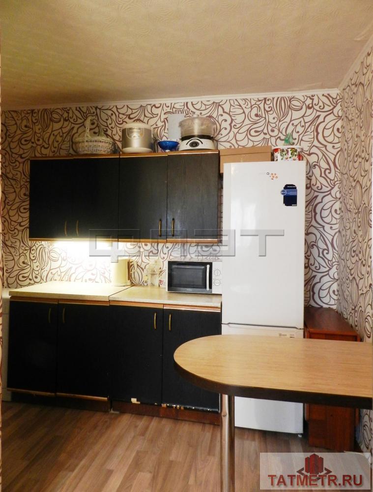Продажа / Комнаты, Казань, Гарифьянова улица, 1 090 000 В Приволжском районе Казани продается уютная комната в кирпичном доме по ул. Гарифьянова, 42. Комната поделена на 2... - 1