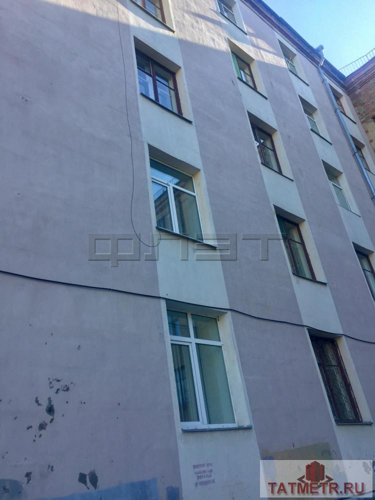 Продажа / Квартиры, Казань, Октябрьская улица, 1 570 000 Продается гостинка (статус квартиры) по ул. Октябрьская, д. 38 2/5 эт. Общая площадь 21 кв. м. Квартира с хорошим... - 8
