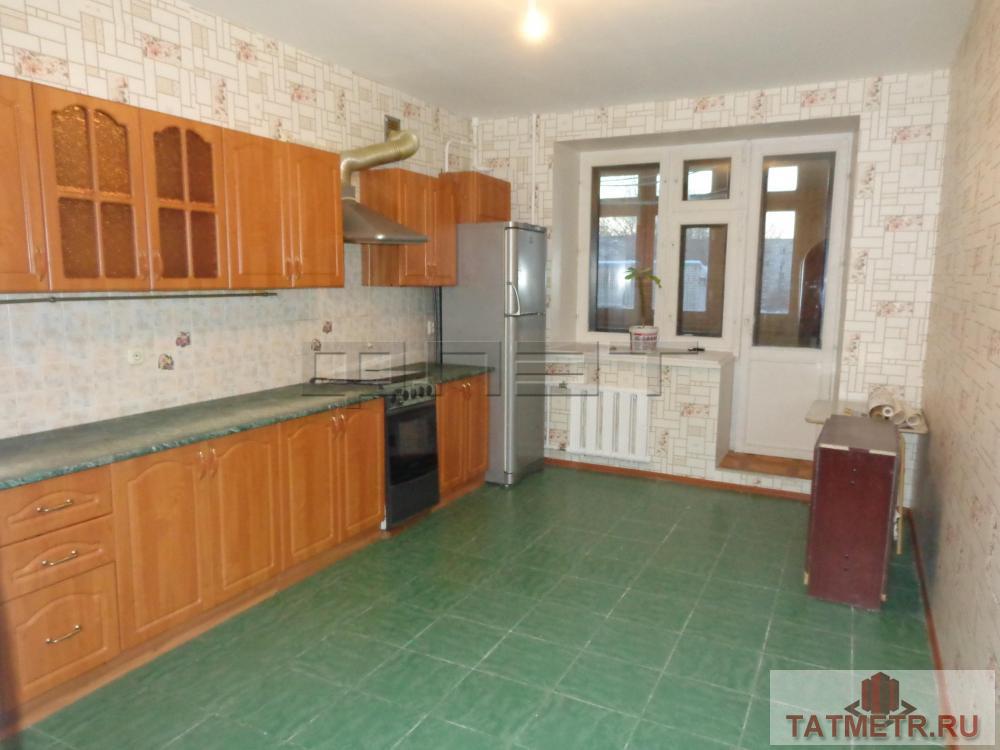 Продажа / Квартиры, Казань, Космонавтов улица, 6 200 000 Продается 3х комнатная квартира 106 кв.м, в кирпичном доме. В квартире был выполнен косметический ремонт, на полу... - 3