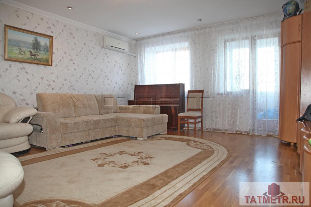 Продажа / Квартиры, Казань, Шмидта улица, 9 600 000 Вахитовский район, улица Шмидта 8, элитный кирпичный дом. Уютная трехкомнатная квартира с интересной планировкой... - 1