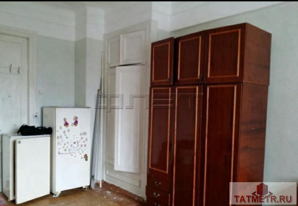 Продажа / Комнаты, Казань, Назарбаева улица, 1 290 000 Приволжский район, ул. Назарбаева, 35. Продается комната 24 кв.м. в кирпичном доме. До метро 5 минут, вид из окна на... - 2