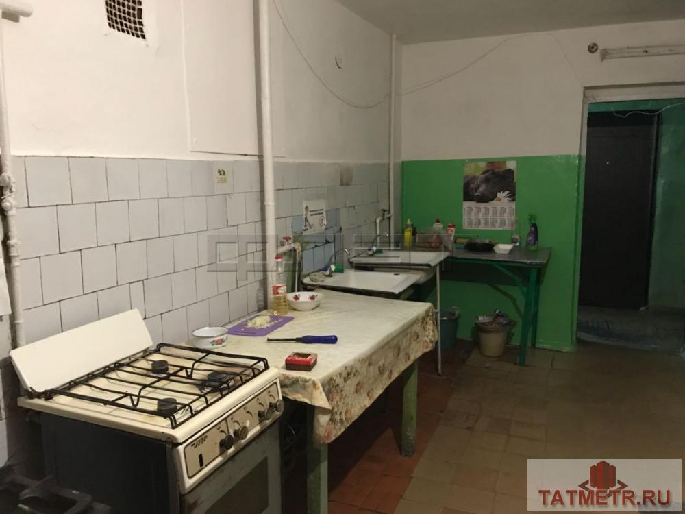 Продажа / Комнаты, Казань, Химиков улица, 690 000 г.Казань, Авиастроительный район, ул.Химиков, 3. Комната коммунального типа (S-15 кв.м.), входная дверь хорошего... - 4