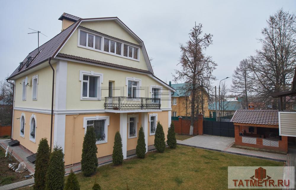 Продажа / Дома и коттеджи, Казань, Ягодная улица, 32 000 000 Советский район, пос.Нагорный, ул. Ягодная. Продается двух этажный коттедж с мансардой, 382 кв.м. из красного...
