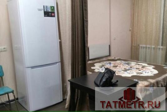 Продажа / Квартиры, Казань, Нурсултана Назарбаева улица, 12 000 Сдается очень уютная гостинка в центре города, на берегу озера Кабан. Приятный эконом вариант со всем необходимым для... - 3