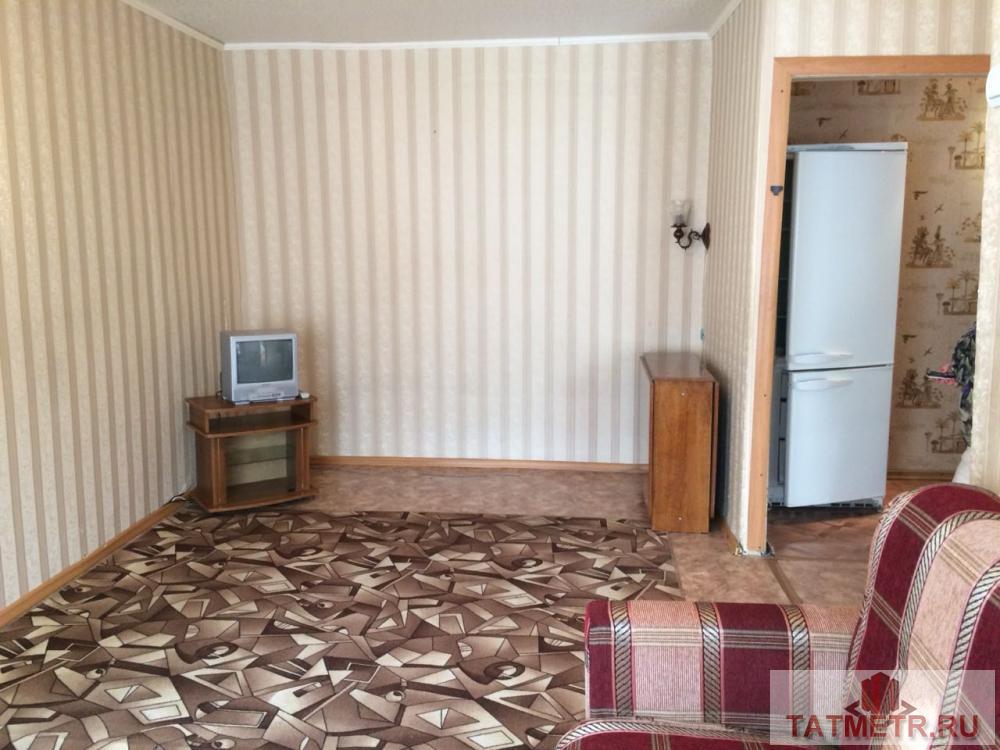 Аренда / Квартиры, Казань, Халезова улица, 15 000 Сдается уютная 2-комнатная квартира в кирпичном доме, расположенном в спальном районе города Казани. Рядом с домом... - 2